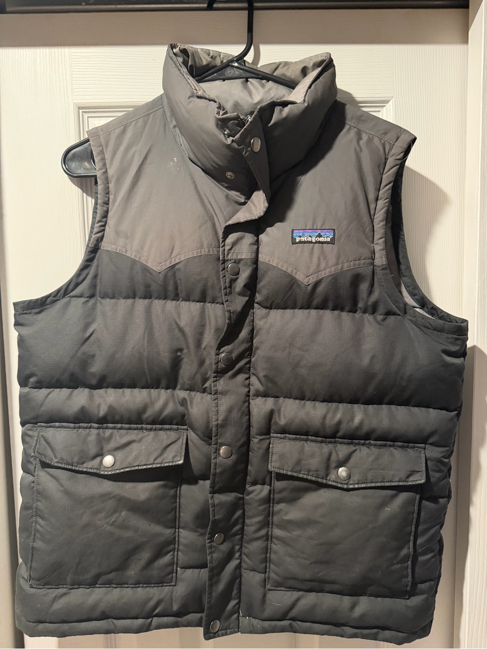 Patagonia Men's Quilted Puffer Vest - black/gray - Men’s Small
